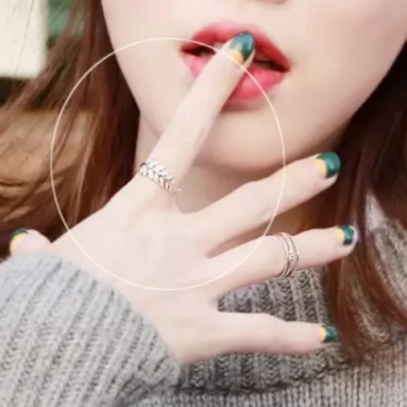 New 925 Silver Creative Leaf Adjustable Ring - Picture 2 of 6